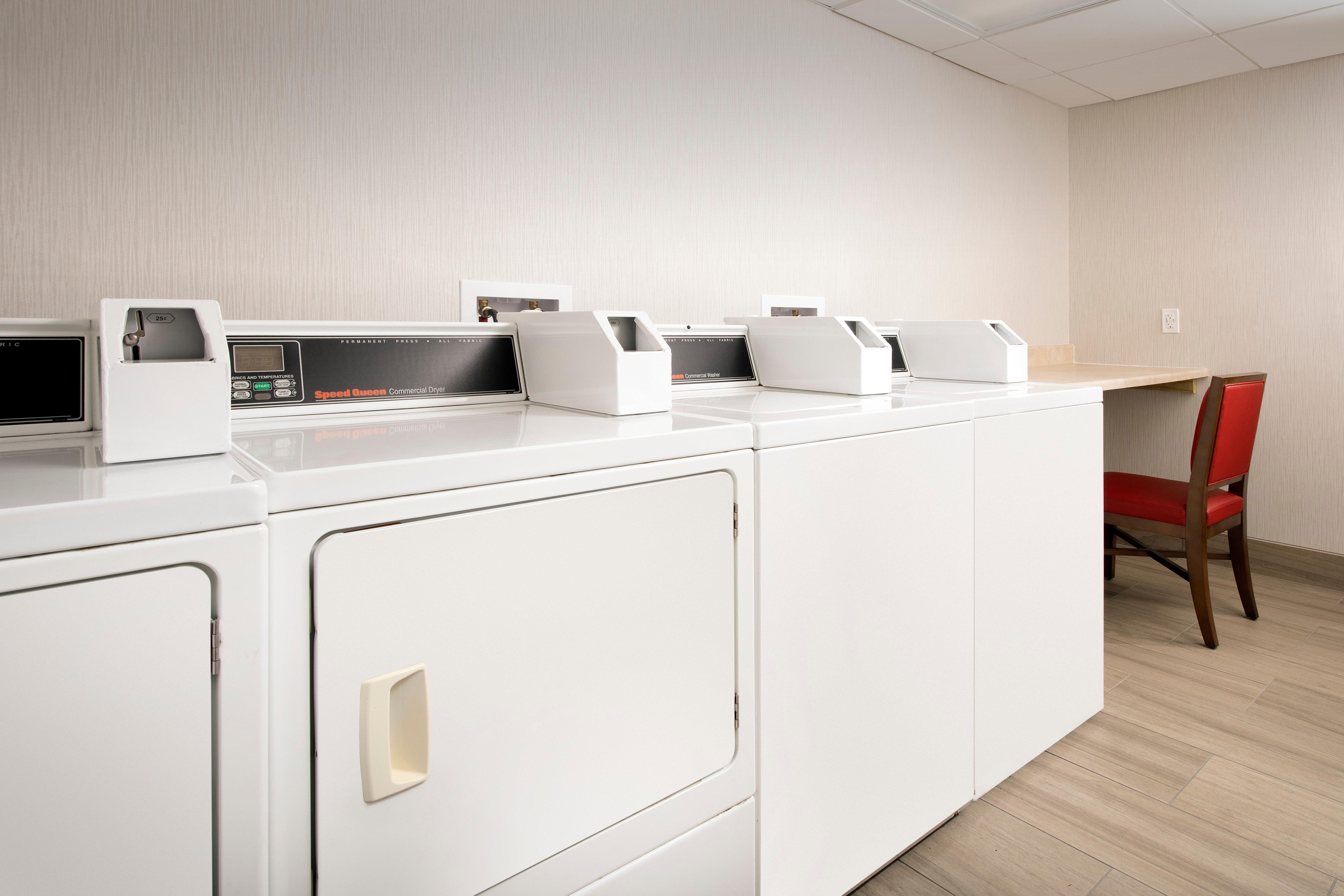Holiday Inn Express & Suites Baltimore - BWI Airport North By Ihg Linthicum Kültér fotó